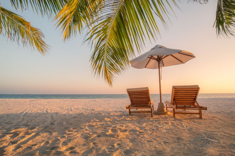 How to Make the Most of Your Beach Vacation: Tips for Fun, Relaxation, and Safety