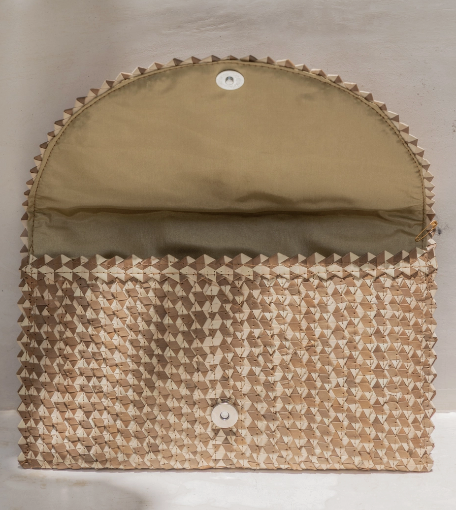 Rattan Clutch