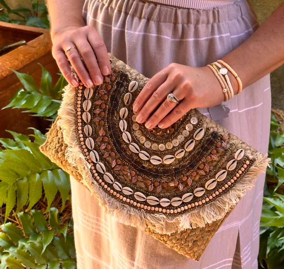 Beach Party Shell Clutch